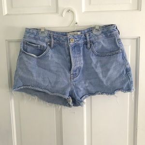 Pac Sun mid rise jean shorts size 26